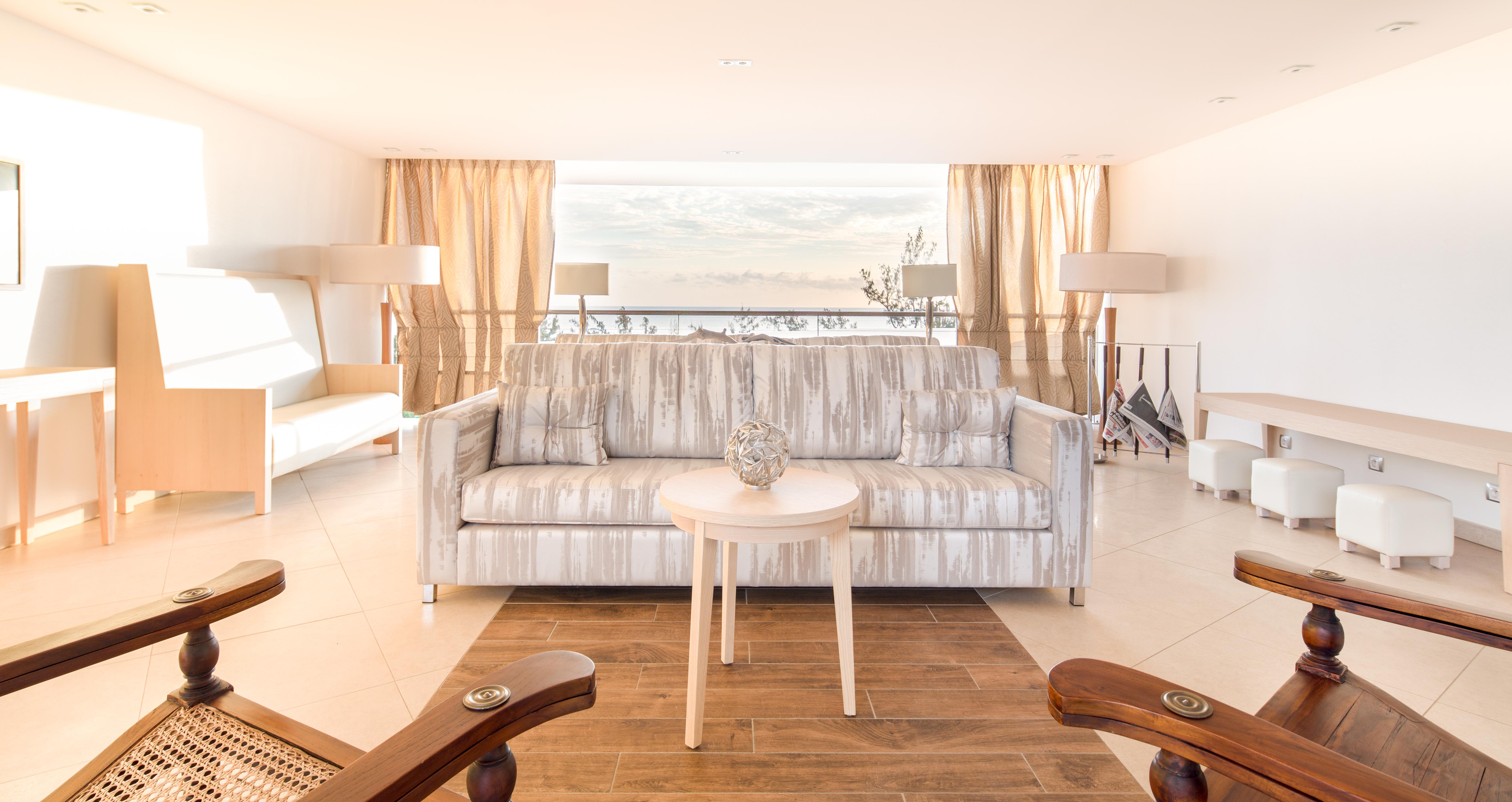 Akoya Hotel & Spa La Saline Le Bains Exteriör bild A living room